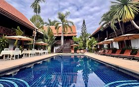 Muangthong Boutique Hotel